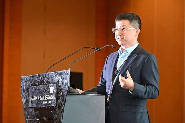 香港加密新政周年记：东方之珠如何华丽转身？